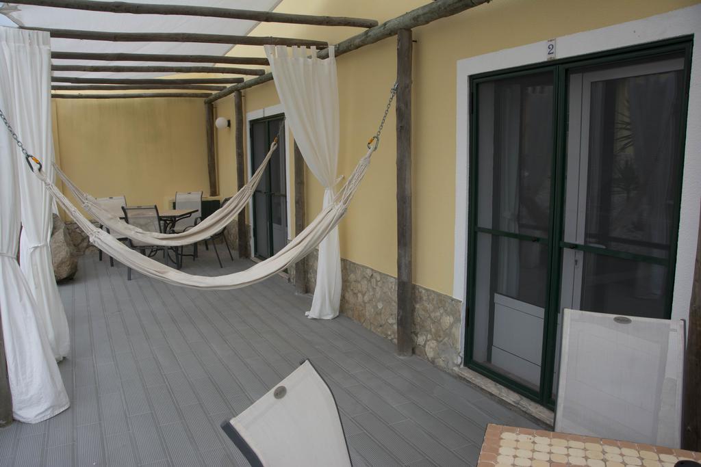 The Fig Boutique Suites Salir de Porto Ngoại thất bức ảnh