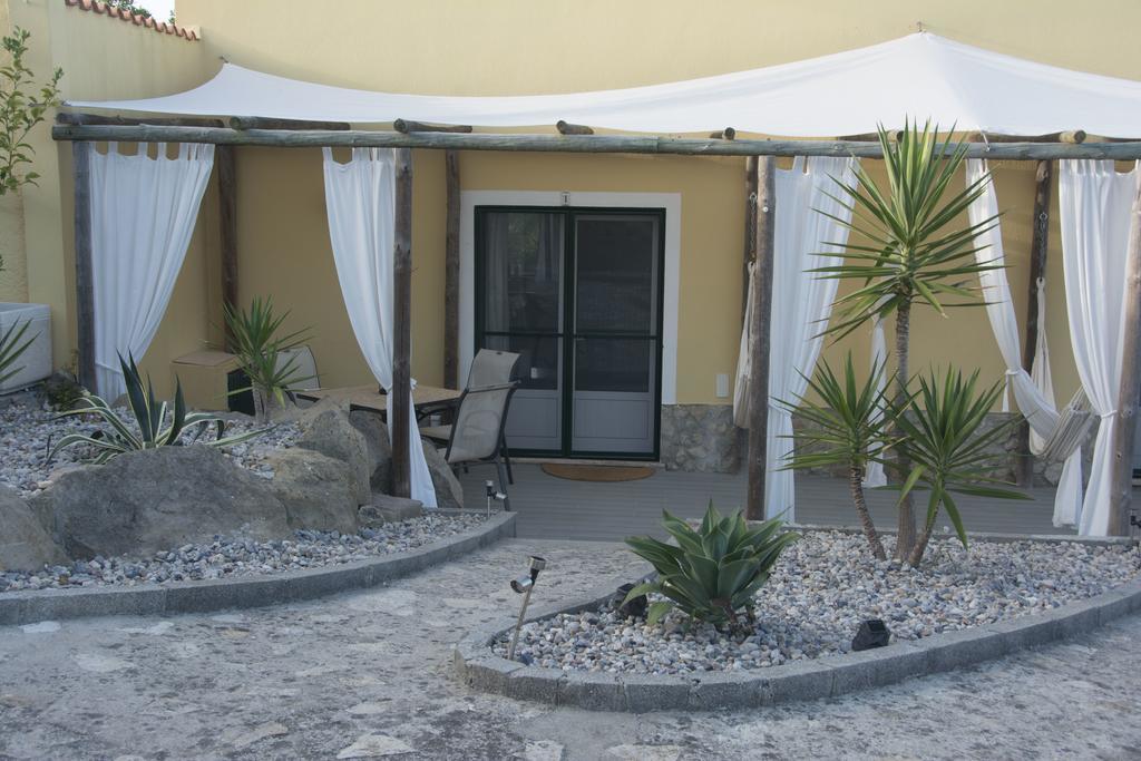 The Fig Boutique Suites Salir de Porto Ngoại thất bức ảnh