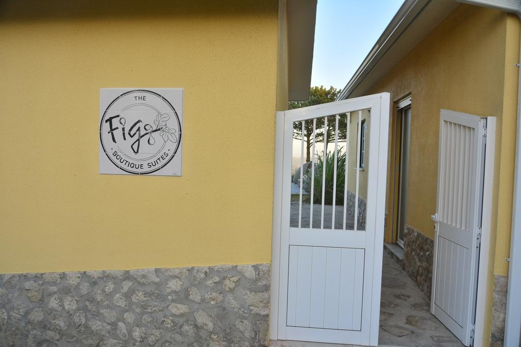 The Fig Boutique Suites Salir de Porto Ngoại thất bức ảnh